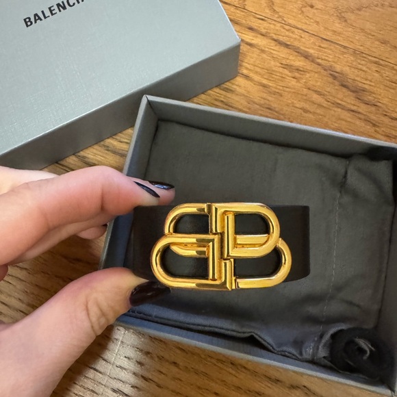 BALENCIAGA BB leather bracelet - Picture 4 of 6